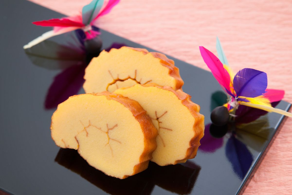 4. Datemaki, Simbol Pengetahuan dan Pendidikan