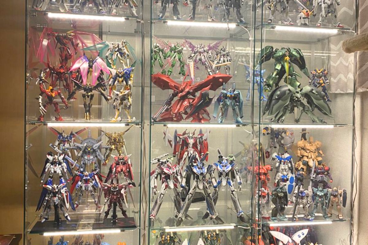 Tips Menata Action Figure Gundam agar Estetik