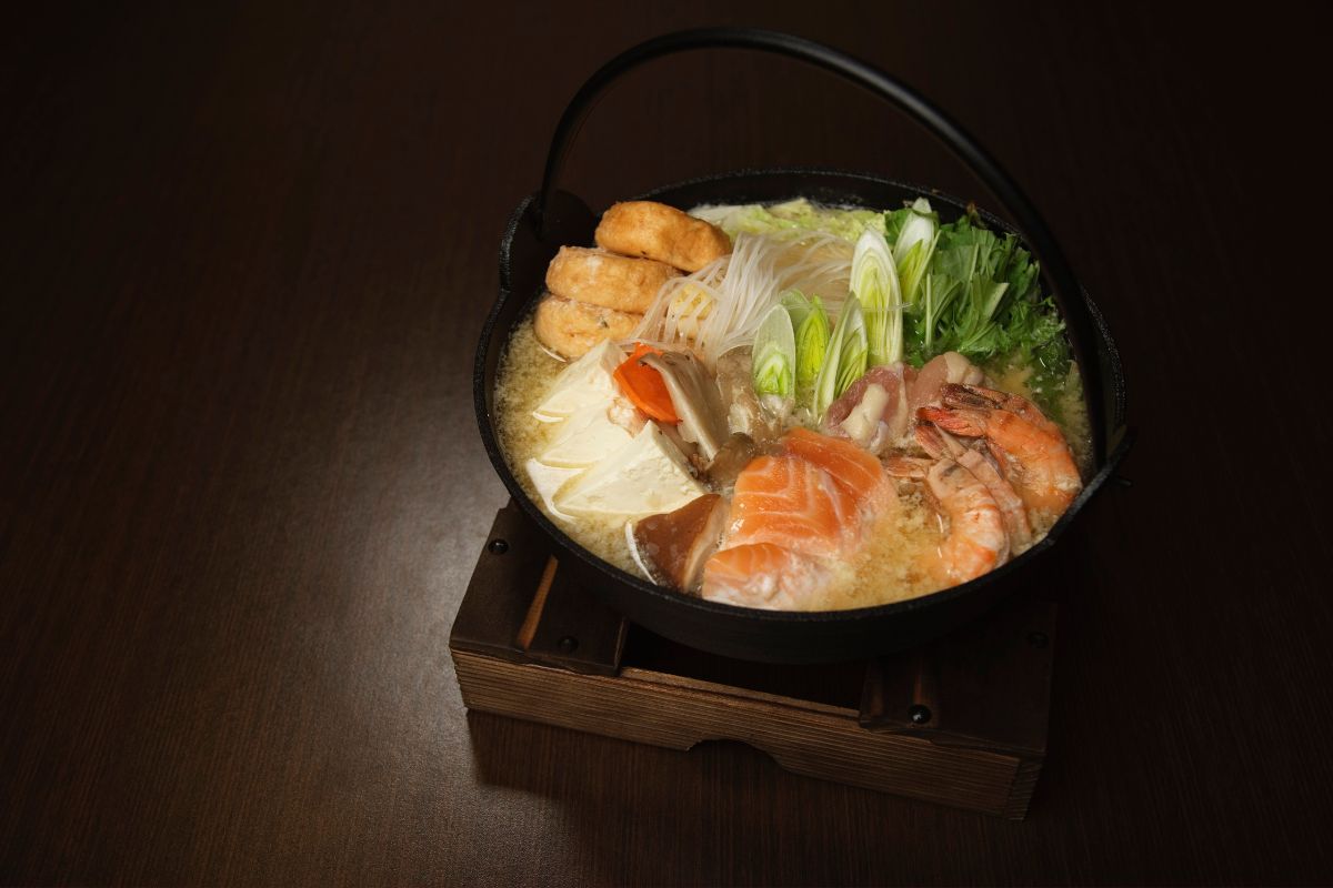 7 Makanan Khas Musim Dingin di Jepang yang Wajib Dicoba Saat Salju Turun