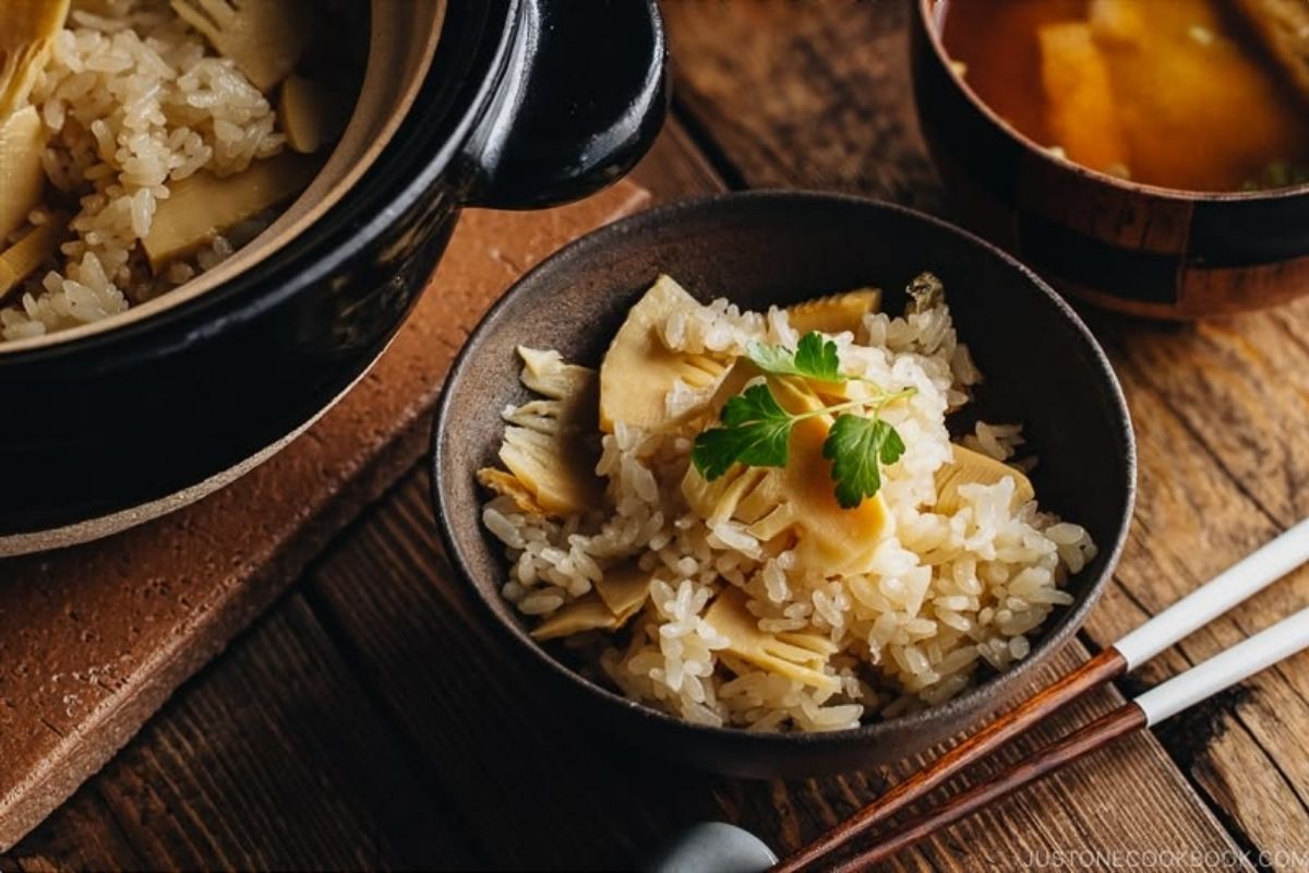 8 Makanan Jepang Khas Musim Semi yang Wajib Dicoba