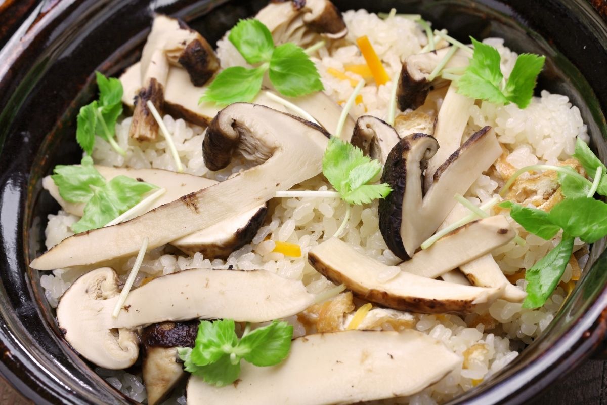 2. Matsutake Gohan